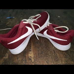Women’s Nike shoes